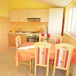 Sara Apartmán *